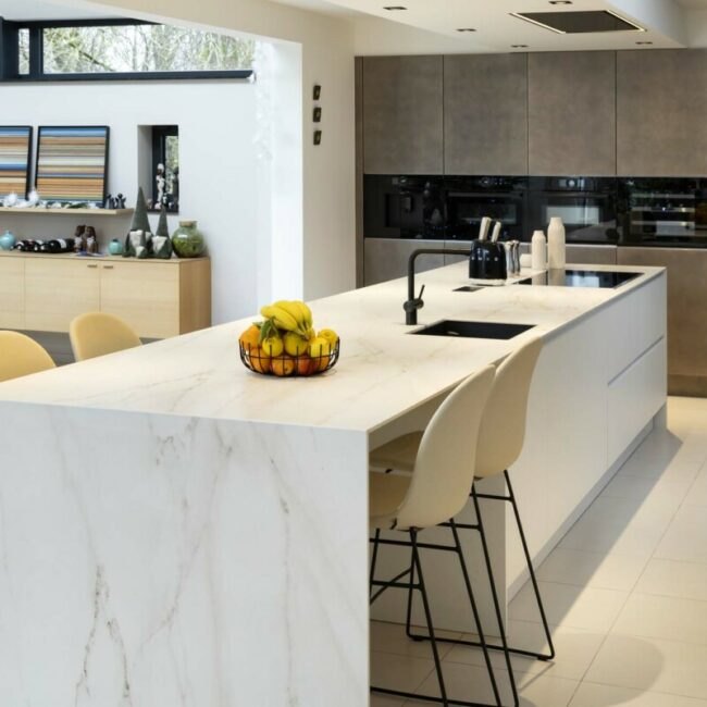 Îlot noir & chêne, esprit loft